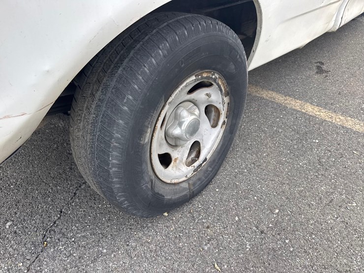 2004-ford-f150-xl-image-7