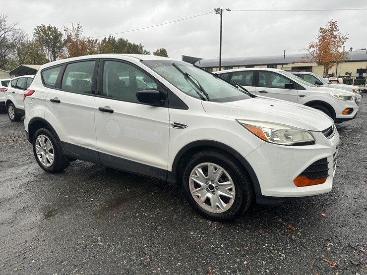 2015-ford-escape-image-2