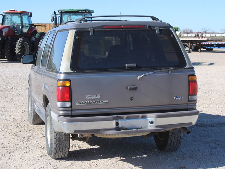 1996-ford-explorer-xlt-image-6