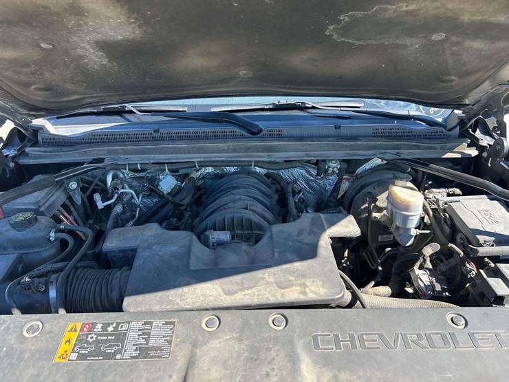 2018-chevrolet-tahoe-image-8