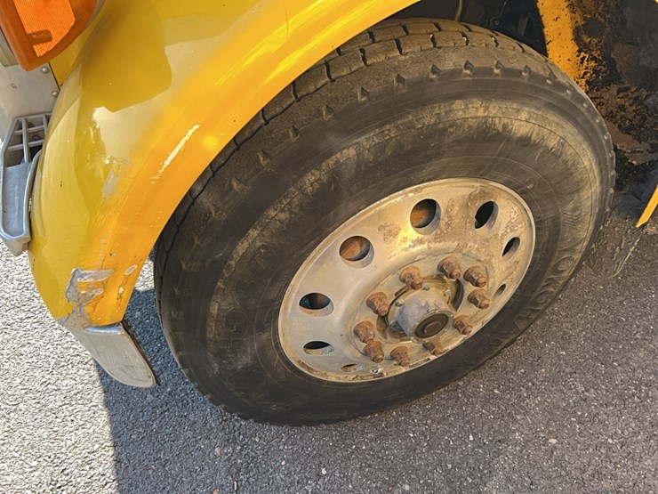 2003-peterbilt-378-image-3