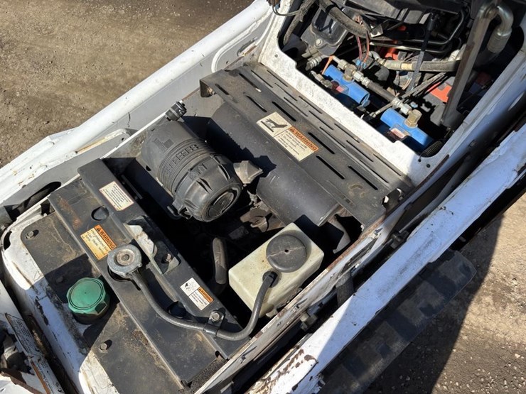 2007-bobcat-mt52-image-23