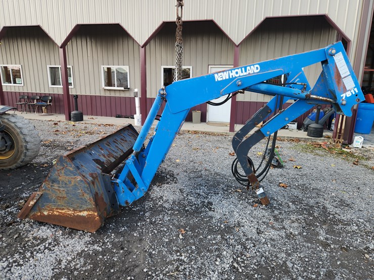 new-holland-7511-image-7