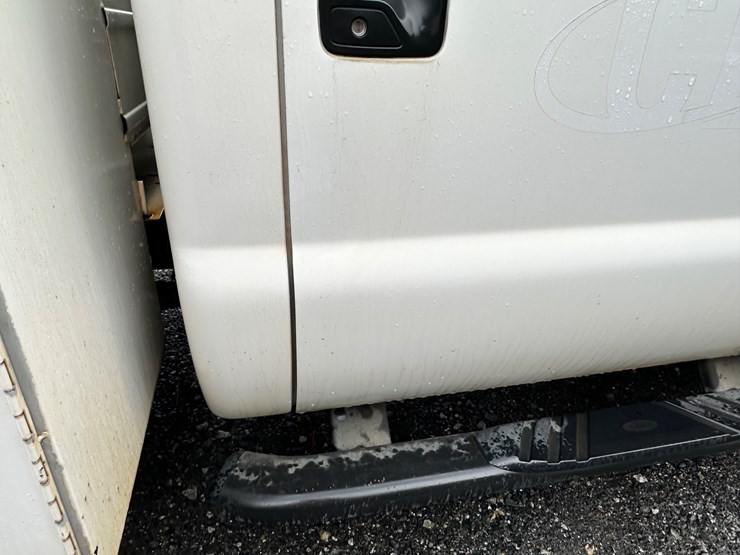 2015-ford-f350-image-22