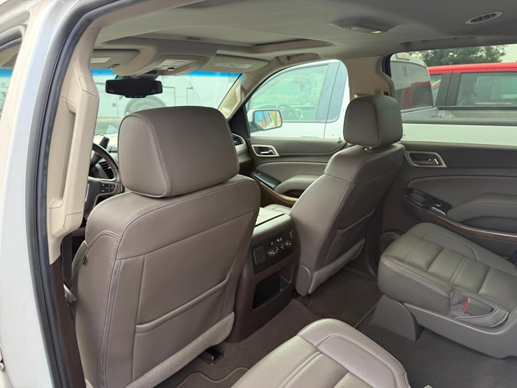 2019-gmc-yukon-denali-image-11