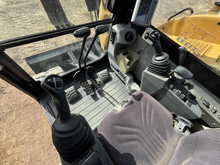 2013-caterpillar-308e2-cr-image-29