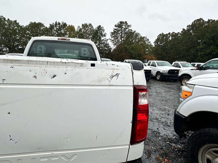 2012-ford-f250-xl-image-74