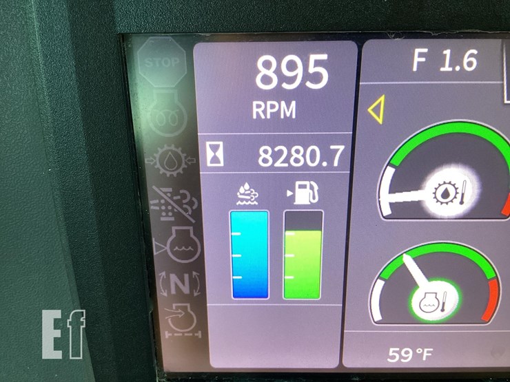 2021-deere-750l-image-19