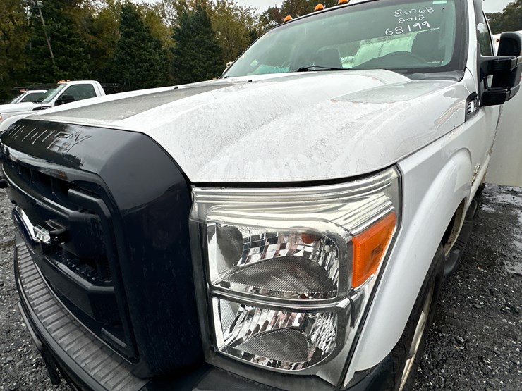 2012-ford-f250-xl-image-47