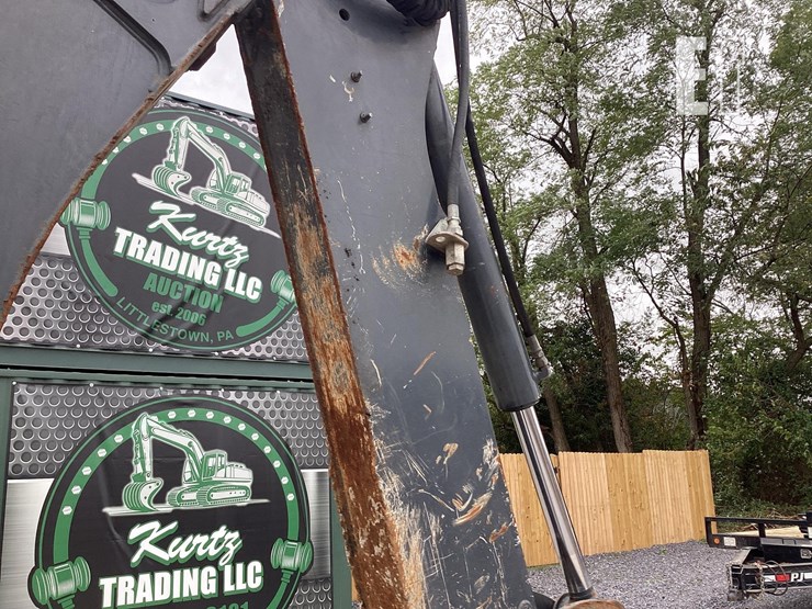 2019-deere-410l-image-12