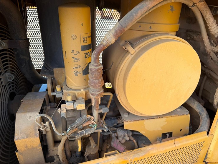 caterpillar-d6n-xl-image-21