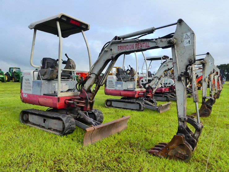 takeuchi-tb016-image-2