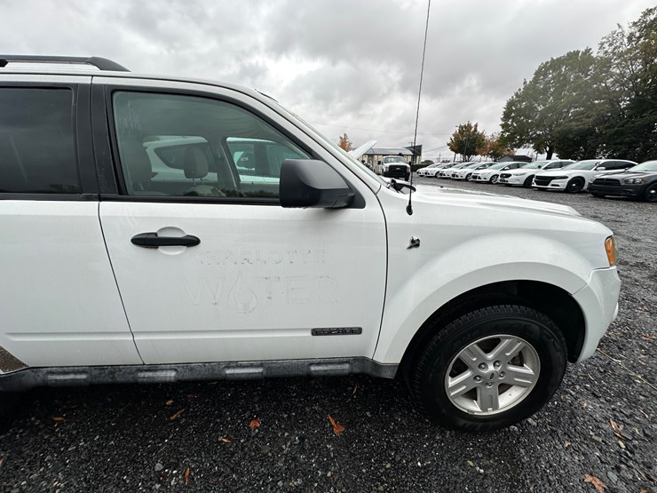 2008-ford-escape-hybrid-image-17