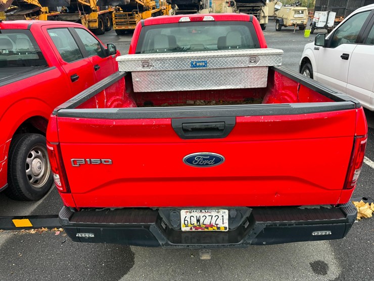 2017-ford-f150-xl-image-5