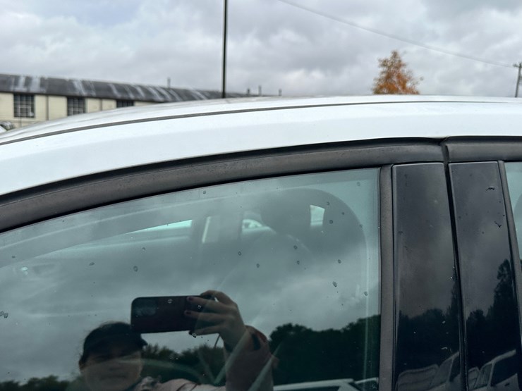 2016-ford-escape-image-39