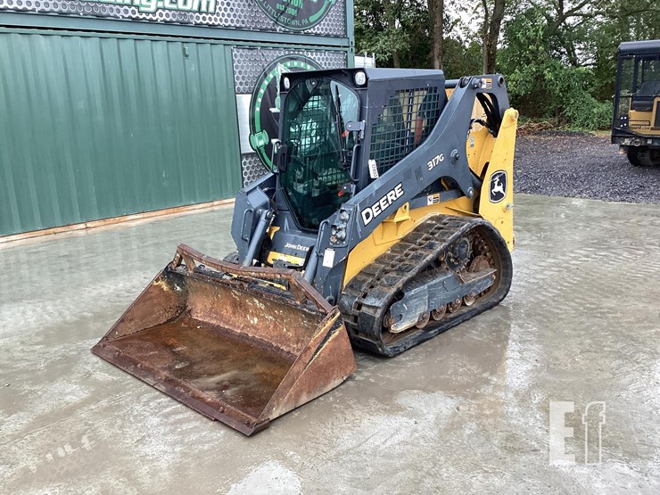 2020-deere-317g-image-8