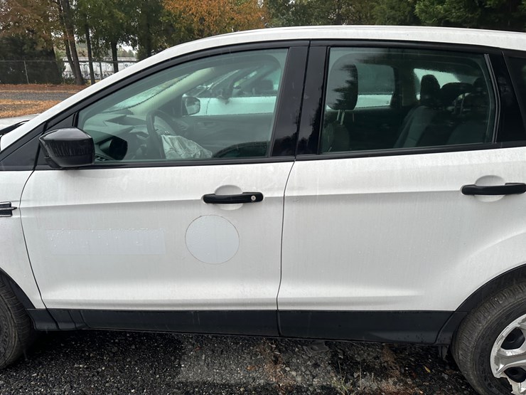 2017-ford-escape-image-11