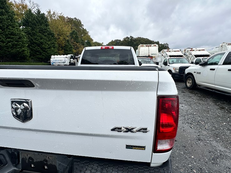 2015-dodge-ram-1500-image-64