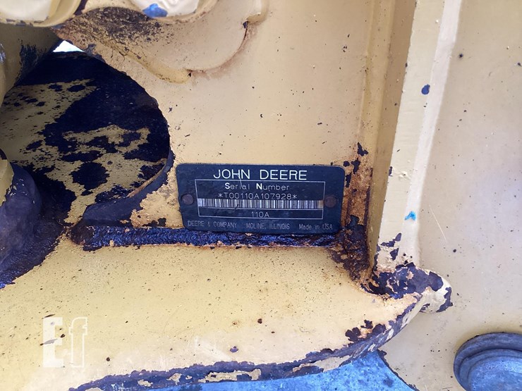 2011-deere-110-image-21