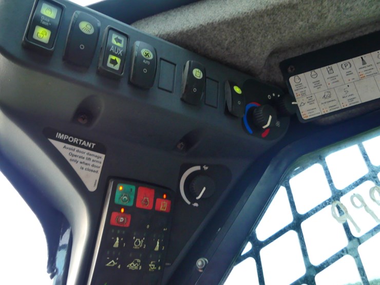 2021-deere-333g-image-15