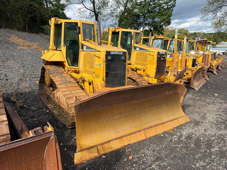 caterpillar-d6n-xl-image-2