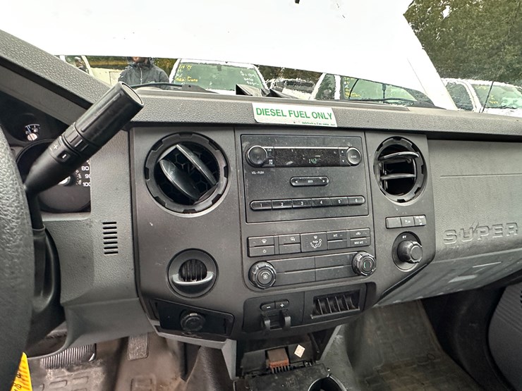 2012-ford-f250-xl-image-81