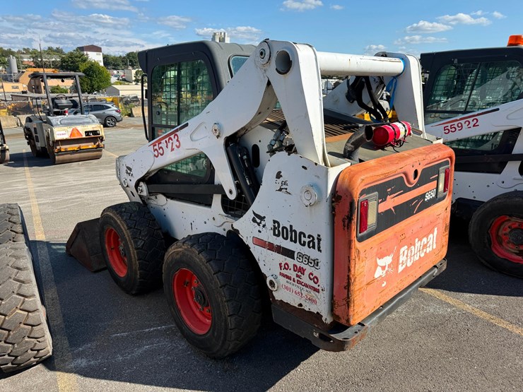 2015-bobcat-s650-image-4