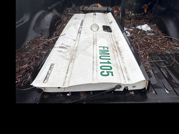 2011-ford-f150-xl-image-17