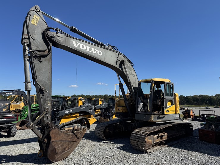 volvo-ecr235cl-image-1