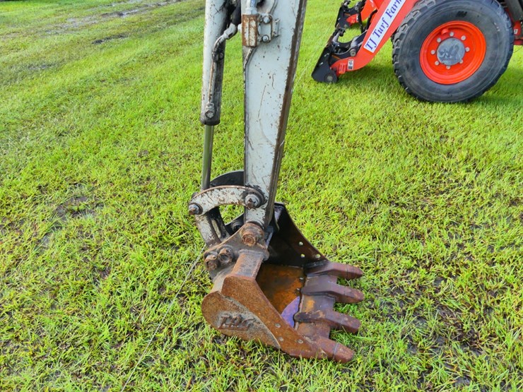 takeuchi-tb016-image-6