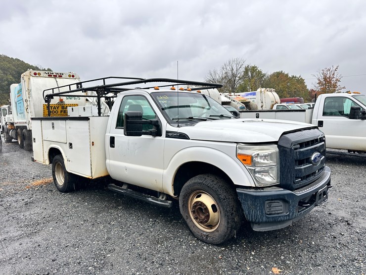 2014-ford-f350-xl-image-1