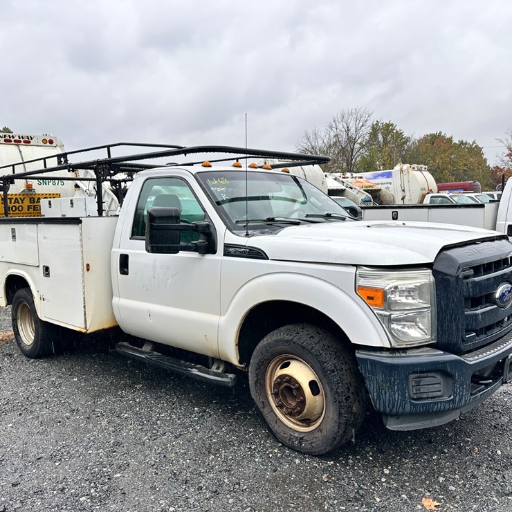 2014 FORD F350 XL