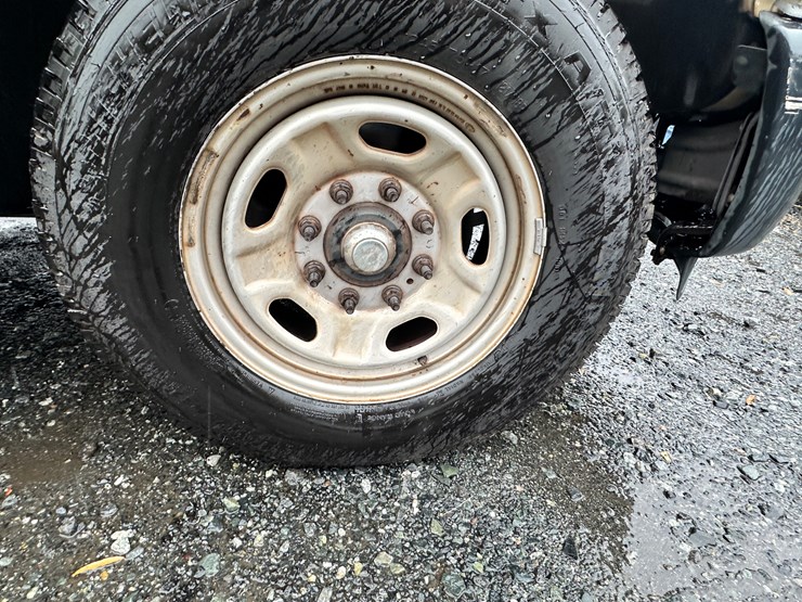 2012-ford-f250-xl-image-29