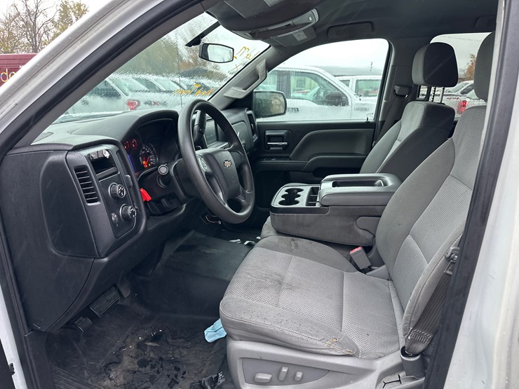 2016-chevrolet-silverado-image-49