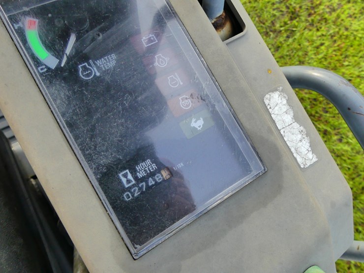 takeuchi-tb016-image-11