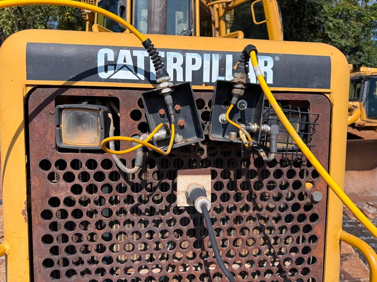 caterpillar-d6n-xl-image-15
