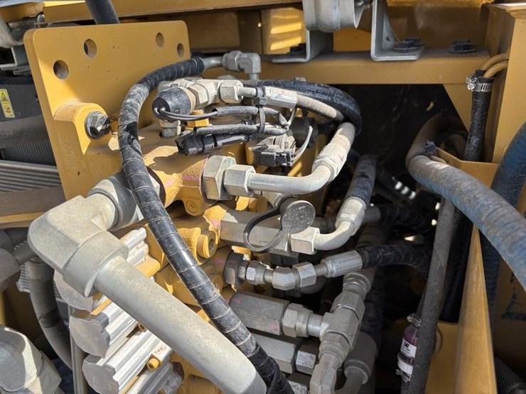 2013-caterpillar-308e2-cr-image-55