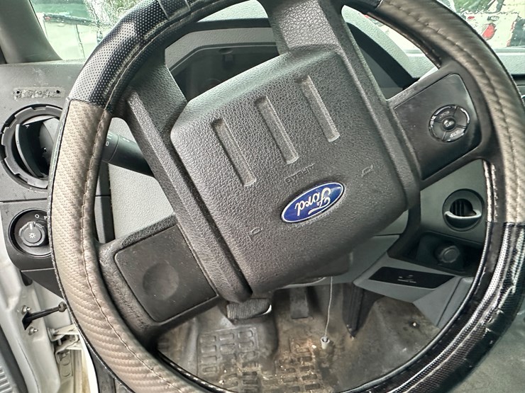 2015-ford-f350-xl-image-68