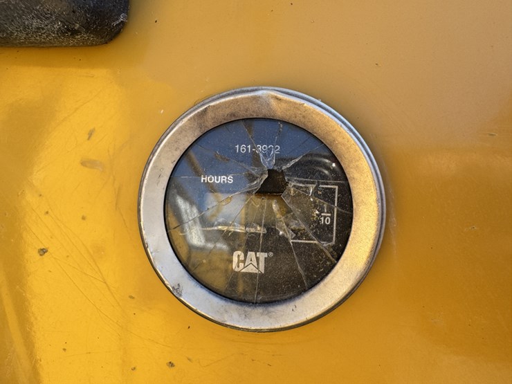 caterpillar-d5g-lgp-image-2