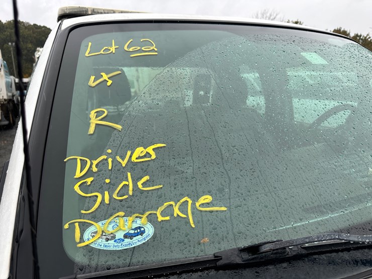 2012-ford-f250-xl-image-2