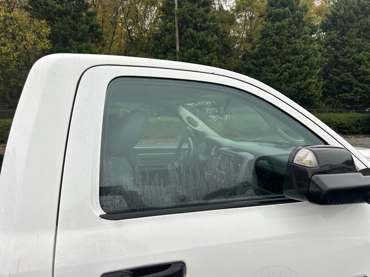 2015-dodge-ram-1500-image-14