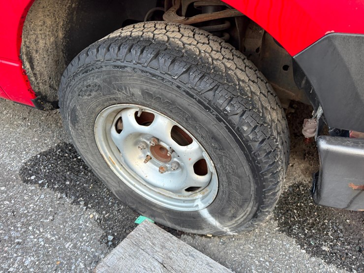 2012-ford-f150-xl-image-12