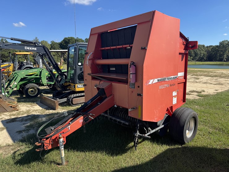 massey-ferguson-1745-image-1