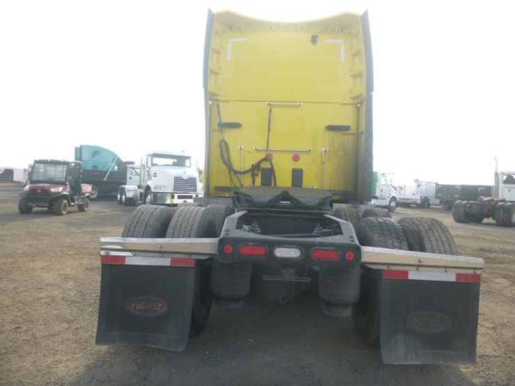 2024-peterbilt-579-image-6