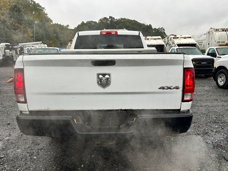 2015-dodge-ram-1500-image-8