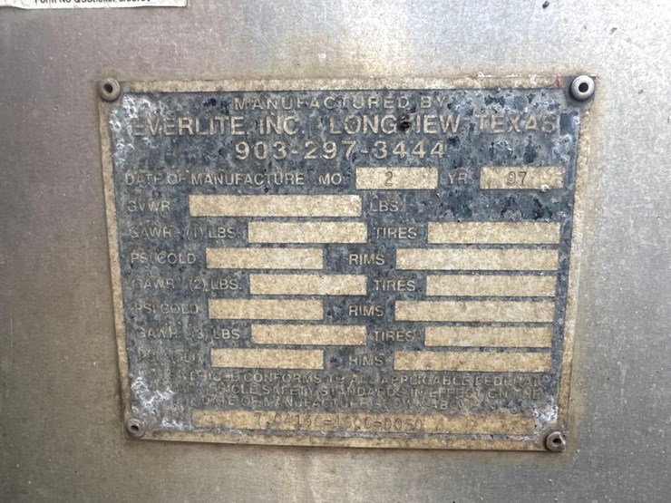 1997-peterbilt-378-image-11