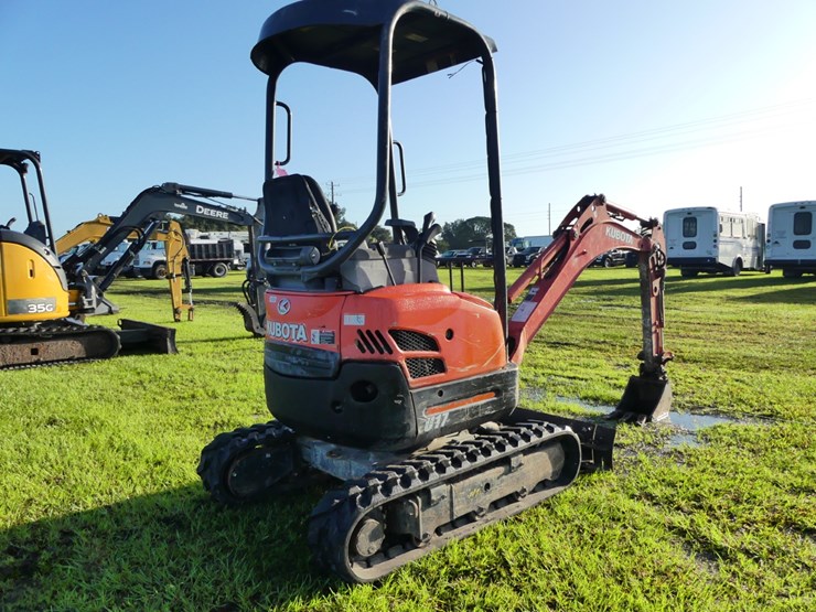 2018-kubota-u17-image-3