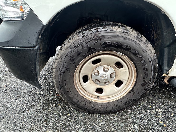 2013-dodge-ram-1500-image-41