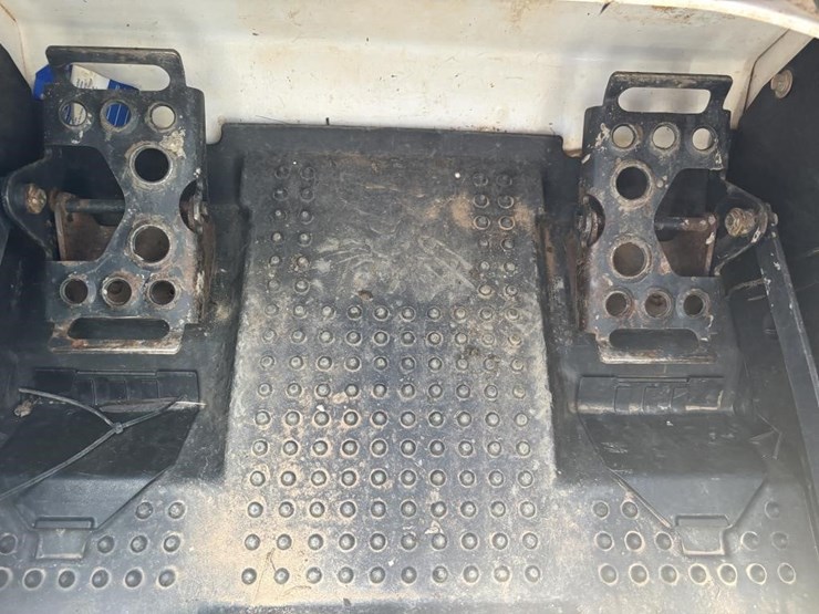 2016-bobcat-t770-image-31