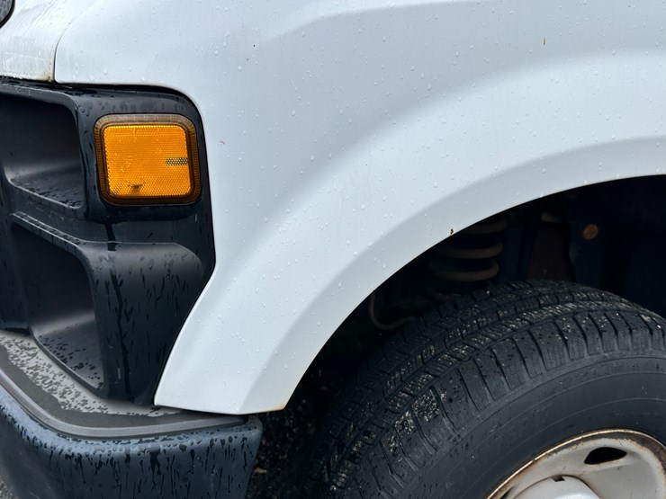 2008-ford-f250-xl-image-44